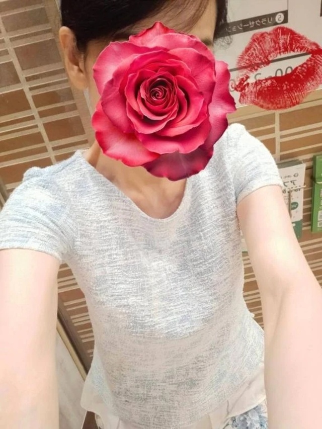 出勤しました🍁🤗｜写メ日記｜香西｜鶯谷 人妻デリヘル 熟女の風俗最終章鶯谷店