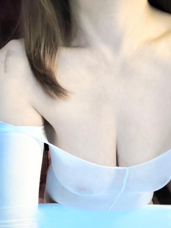 暇してます💦｜写メ日記｜桜木｜鶯谷 人妻デリヘル 熟女の風俗最終章鶯谷店