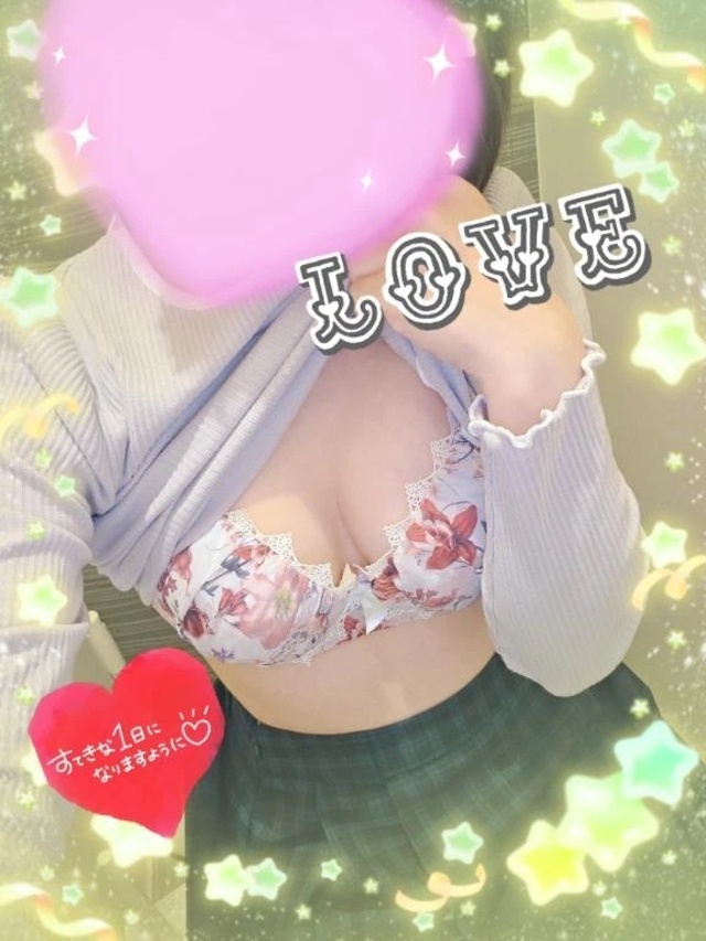 朝9時〜15時30分まで空いてます😭｜写メ日記｜藤花（ふじか）｜鶯谷 人妻デリヘル 熟女の風俗最終章鶯谷店