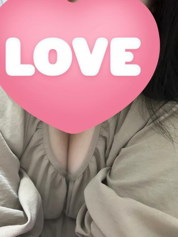 ただいま、レア出勤中です🩷｜写メ日記｜りう｜新宿 人妻デリヘル 熟女の風俗最終章 新宿店