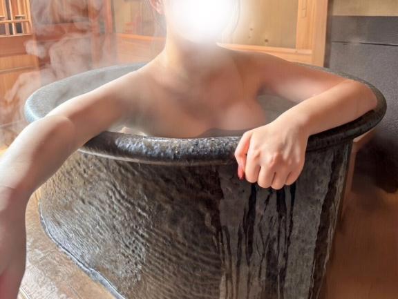 おっぱいって浮くんだよ?|写メ日記|広瀬えま|新宿 高級デリヘル クラブ ブレンダ新宿・歌舞伎町店