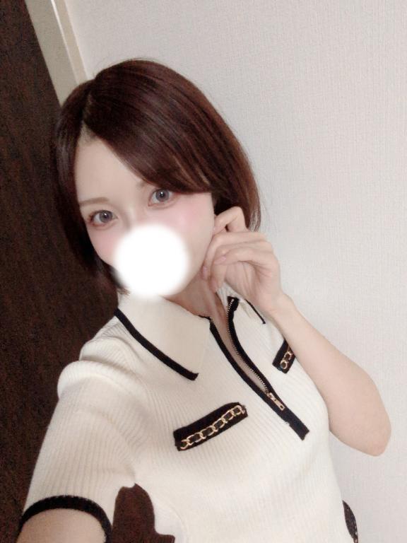 初出勤｜写メ日記｜百瀬ゆうあ｜新宿 高級デリヘル クラブ ブレンダ新宿・歌舞伎町店