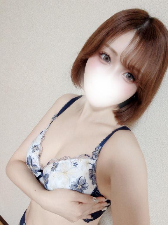 16時から出勤です｜写メ日記｜百瀬ゆうあ｜新宿 高級デリヘル クラブ ブレンダ新宿・歌舞伎町店