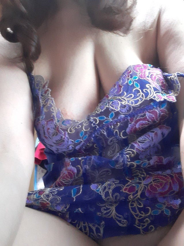 ゆりです(*^_^*)｜写メ日記｜ゆり｜鶯谷 人妻デリヘル クラブルージュ