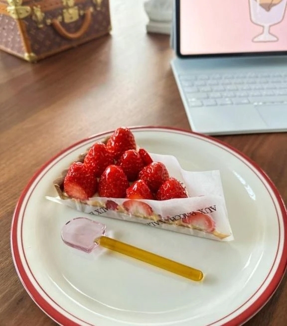 今宵、18時ꔛ🤍｜写メ日記｜まいか｜立川・八王子・三多摩 人妻デリヘル 熟女の風俗最終章 立川店