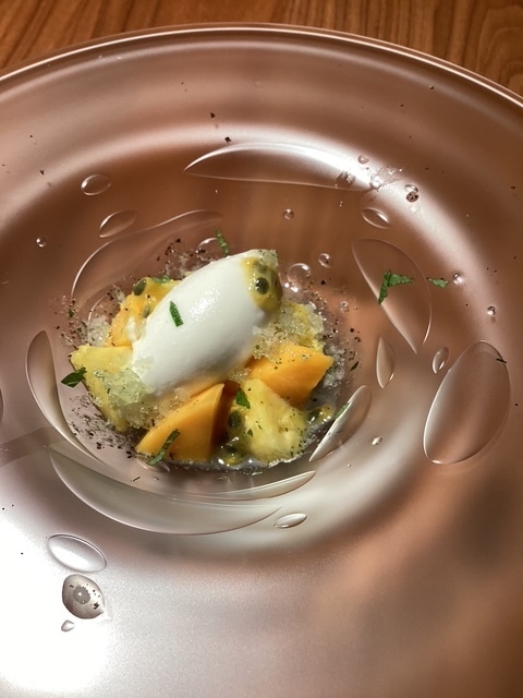 トロピカル🏝️ココナッツ🥥｜写メ日記｜あきら｜鶯谷 人妻デリヘル 鶯谷倶楽部 愛