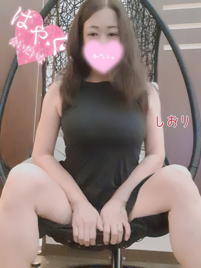 明日は出勤です｜写メ日記｜しおり｜鶯谷 人妻デリヘル 熟女デリヘル秘宝館Ｚ