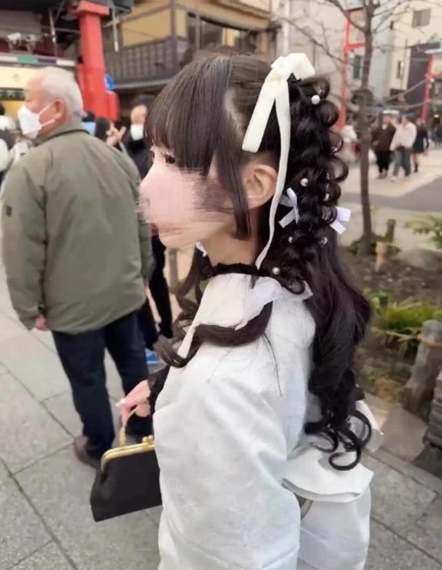 出勤✌🏻 ̖́-🩷