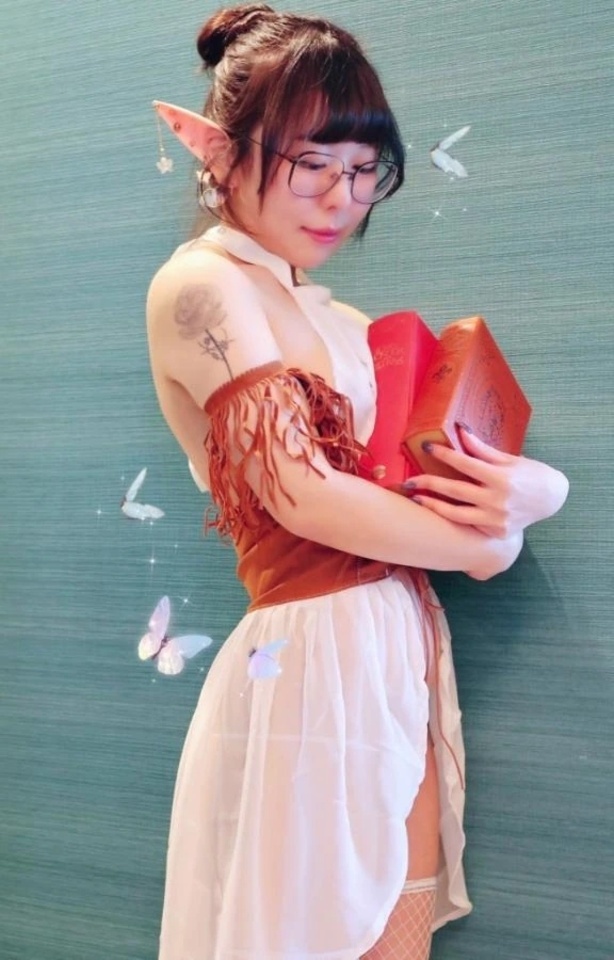 休暇中でございますが