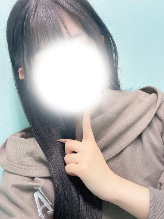 出勤してます(  . .)