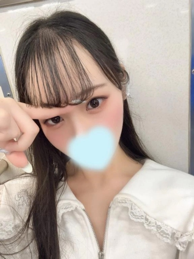 雨で…🥲☔️｜写メ日記｜ひな｜新宿 一般デリヘル デザインプリズム新宿