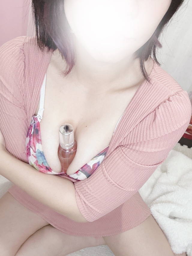 はさんじゃった🫣‪💓｜写メ日記｜結城（人妻）｜池袋 人妻デリヘル 越後屋池袋総本店