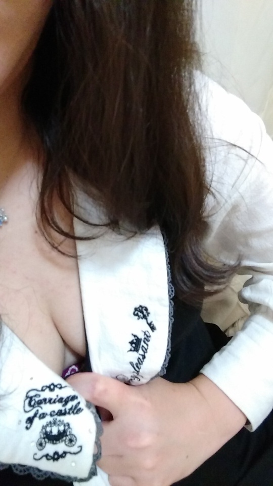 今夜はやよいと｜写メ日記｜弥生（独身）｜池袋 人妻デリヘル 越後屋池袋総本店