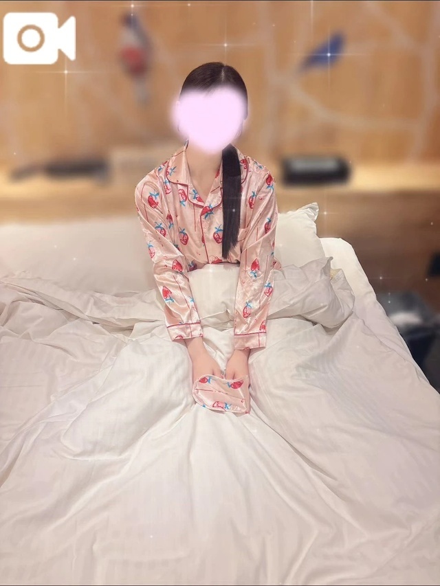 🍓お目覚めですっ🍓｜写メ日記｜三日月むぎ｜錦糸町・小岩・葛西 一般デリヘル ウルトラハピネス