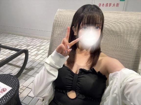 まだ起きてるお兄さん🥹｜写メ日記｜小枝こはる｜錦糸町・小岩・葛西 一般デリヘル ウルトラハピネス