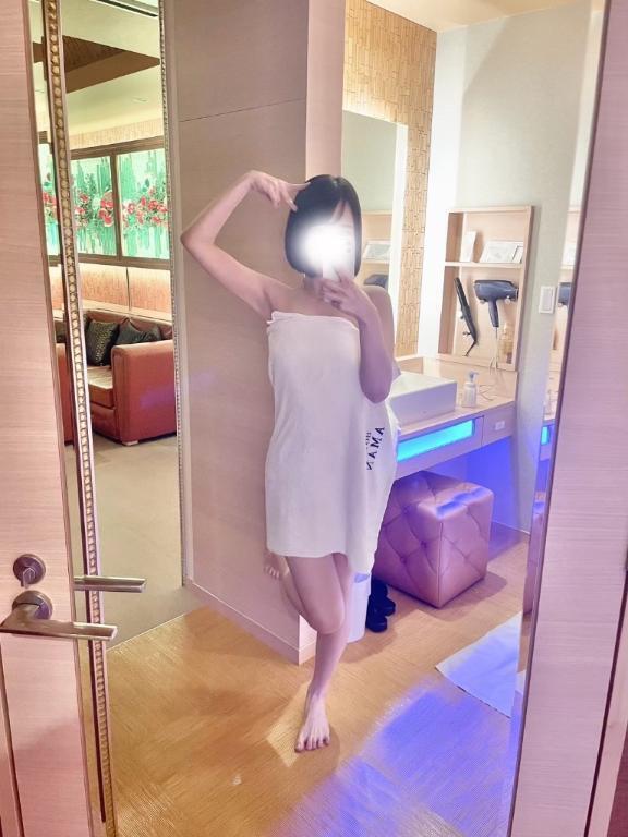 舌フェチ、唾液フェチ🈁集合｜写メ日記｜くろ｜池袋 一般デリヘル My Essentials　池袋