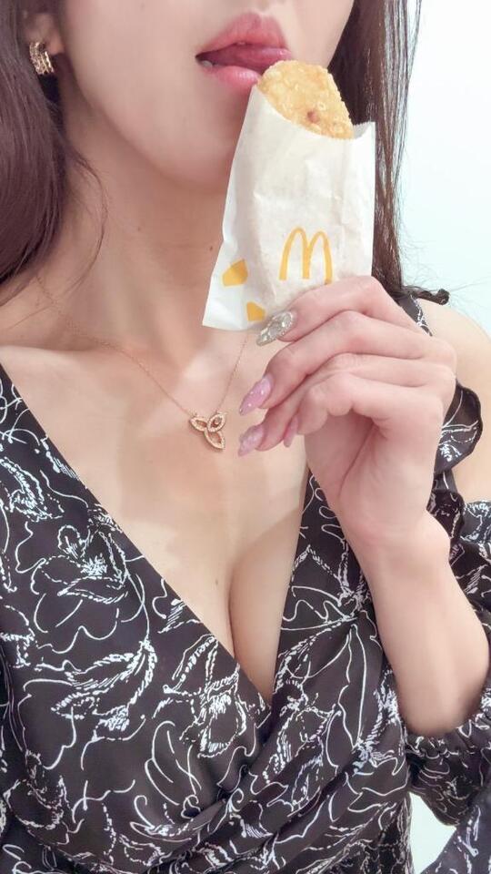 朝マック❤️｜写メ日記｜ゆいな｜鶯谷 人妻デリヘル 濃厚即19妻
