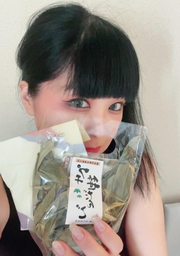 帰宅してお土産達と📷✨｜写メ日記｜みれい｜鶯谷 人妻デリヘル 濃厚即19妻