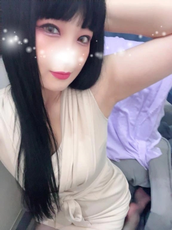 出勤したよっ🩷