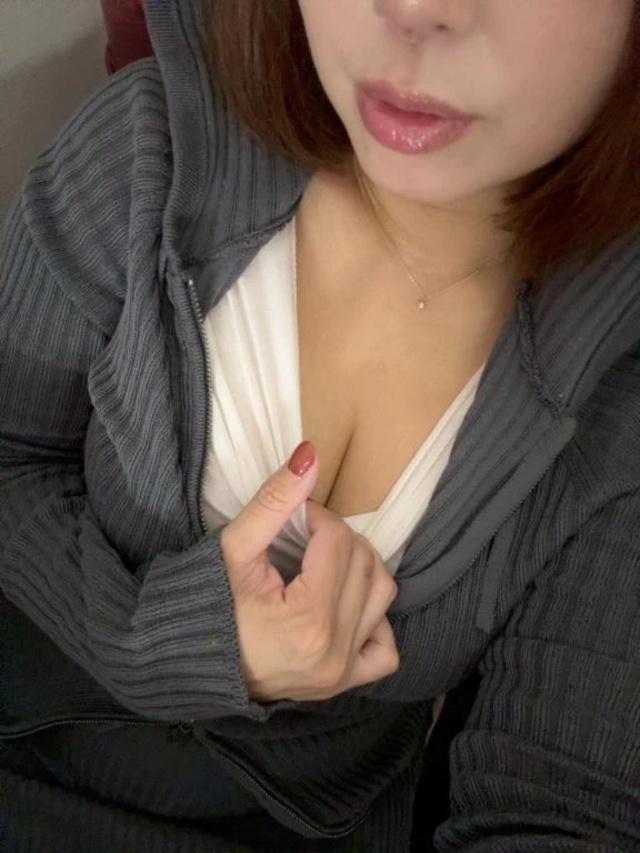 🚌🚃｜写メ日記｜るい｜鶯谷 人妻デリヘル 濃厚即19妻