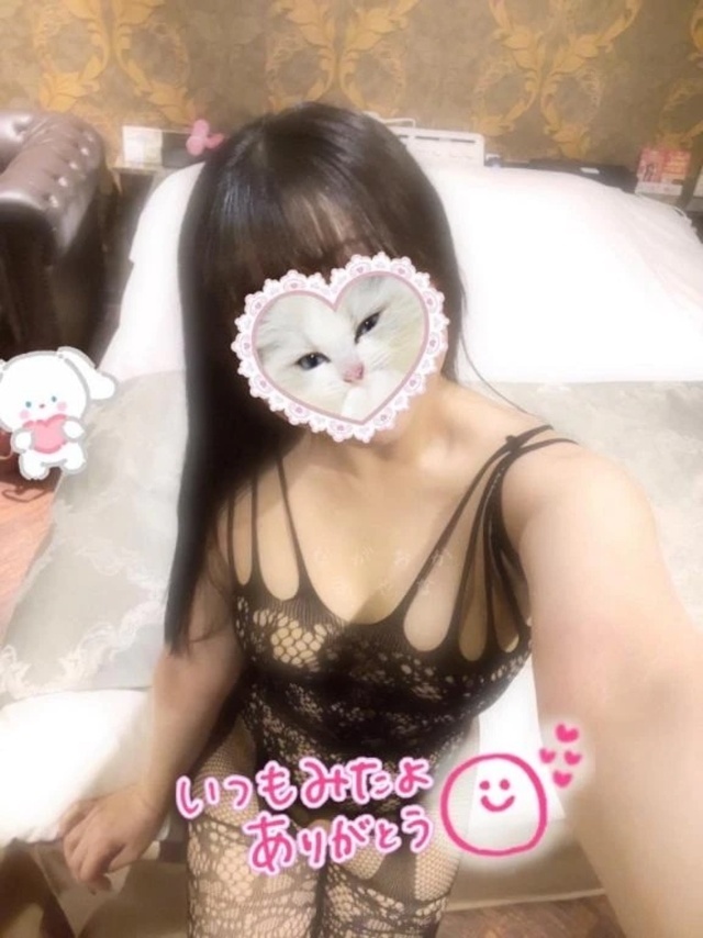 🧁ぎゅっとしたくなる｜写メ日記｜あやな｜鶯谷 人妻デリヘル 濃厚即19妻