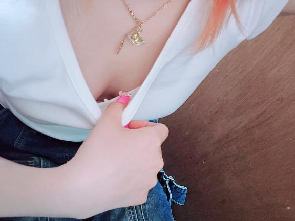 ちらっ👀💕｜写メ日記｜七星りか｜品川・五反田 一般デリヘル 五反田発　痴漢電車or全裸入室