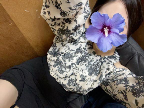 どうしましょうか…｜写メ日記｜内田みくる｜品川・五反田 一般デリヘル 五反田発　痴漢電車or全裸入室