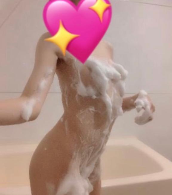 なんだかんだ全話見てる👀｜写メ日記｜秋山ななみ｜新宿 出張エステ 断りきれない美人マッサージ嬢たち