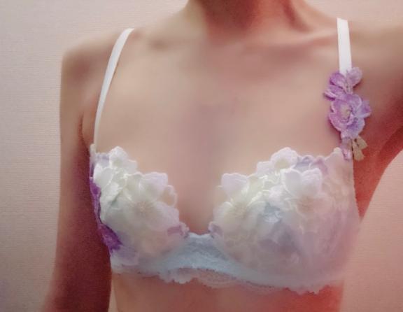 素敵なプレゼント｜写メ日記｜小林れいこ｜新宿 出張エステ 断りきれない美人マッサージ嬢たち