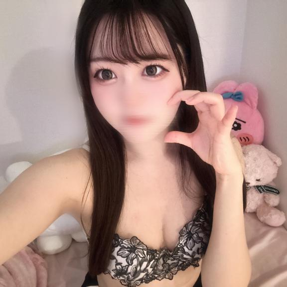 出勤してます｜写メ日記｜飯野るか｜新宿 出張エステ 断りきれない美人マッサージ嬢たち