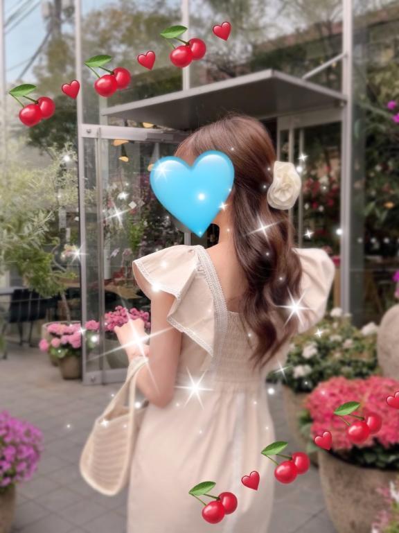 今日、出勤します❤︎｜写メ日記｜影山りょう｜新宿 出張エステ 断りきれない美人マッサージ嬢たち