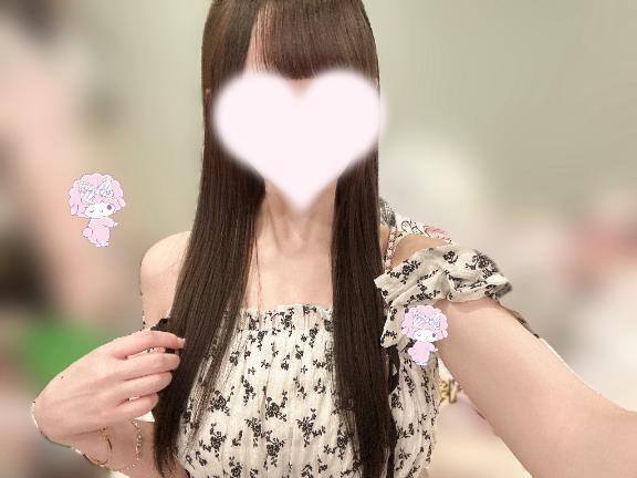 8月もありがとう🎀🩷｜写メ日記｜藤原みわ｜新宿 出張エステ 断りきれない美人マッサージ嬢たち
