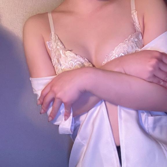 日曜日｜写メ日記｜水野りおな｜新宿 出張エステ 断りきれない美人マッサージ嬢たち