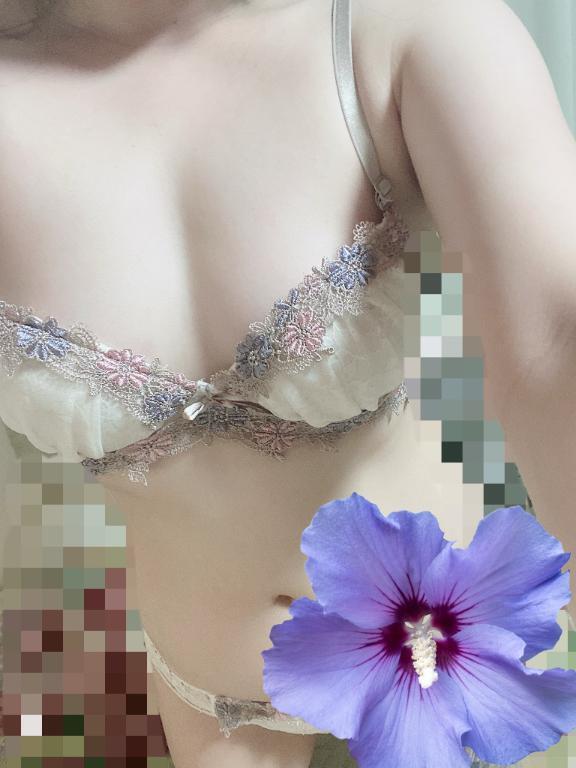 🐥🌸｜写メ日記｜成城おとか｜新宿 出張エステ 断りきれない美人マッサージ嬢たち