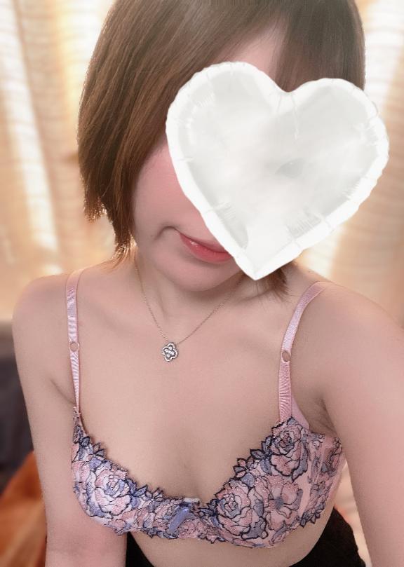 今年初｜写メ日記｜橋野ゆん｜新宿 出張エステ 断りきれない美人マッサージ嬢たち