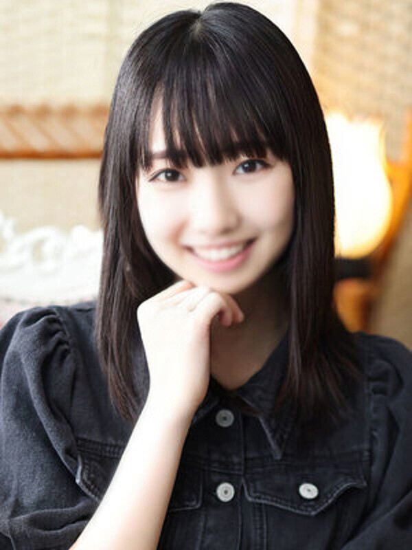 西尾すみれ