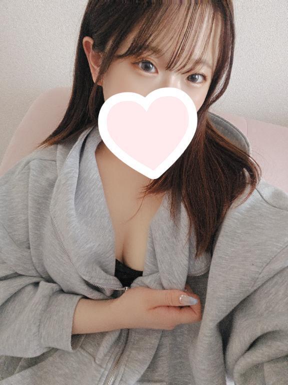 3連勤3日目です𖦹°‧⭐️ 𐦯｜写メ日記｜西野まなつ｜新宿 出張エステ 断りきれない美人マッサージ嬢たち