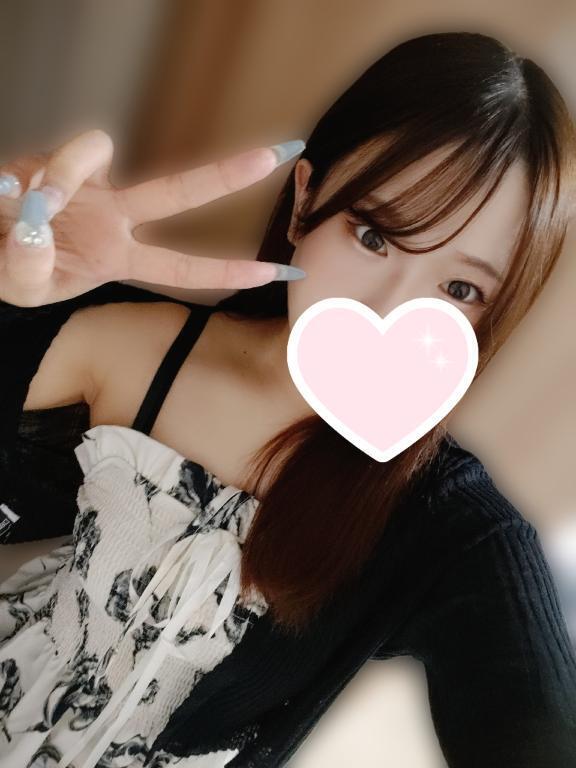 今日います🩷｜写メ日記｜西野まなつ｜新宿 出張エステ 断りきれない美人マッサージ嬢たち