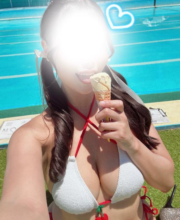 AV女優の…