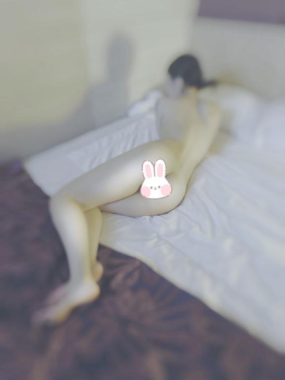 ( ͜🍑 ･ω･) ͜🍑ﾌﾟﾘﾌﾟﾘ