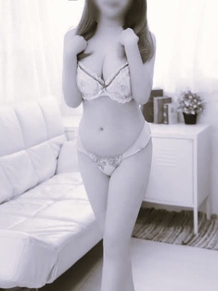 出勤中です(^з^)-☆｜写メ日記｜イブ｜鶯谷 韓国デリヘル オールヌード