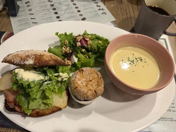 今日のランチ🍽️｜写メ日記｜ゆりこ｜品川・五反田 一般デリヘル 熟女の風俗最終章 品川店