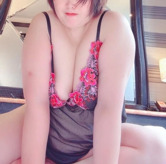 どえろのHENTAIべに、参上です‼️