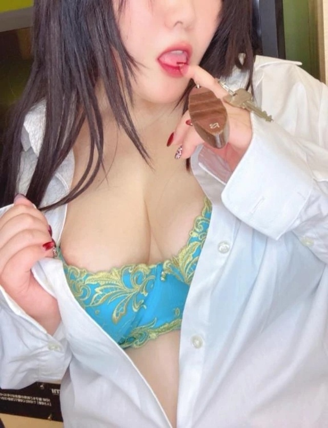 出勤しました‼️いっぱい咥えて舐めさせて❤️｜写メ日記｜べに｜品川・五反田 一般デリヘル 熟女の風俗最終章 品川店