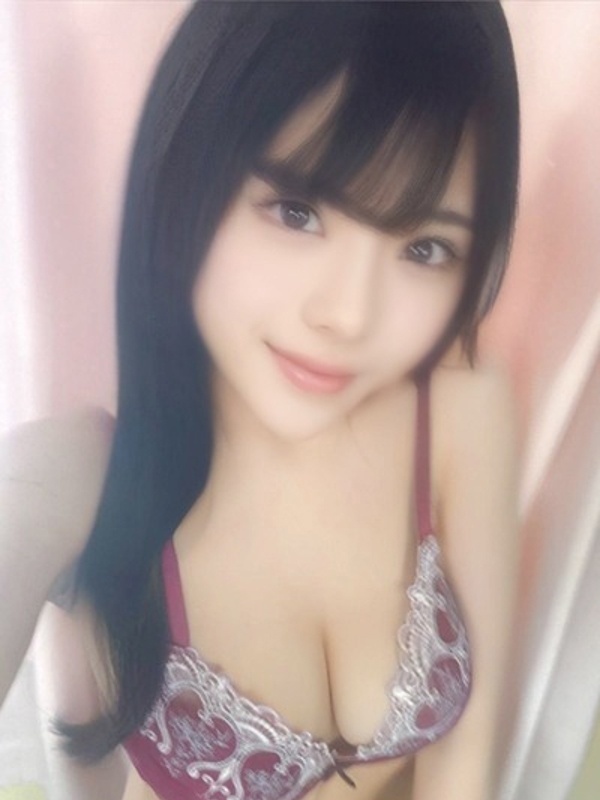 白永　杏奈