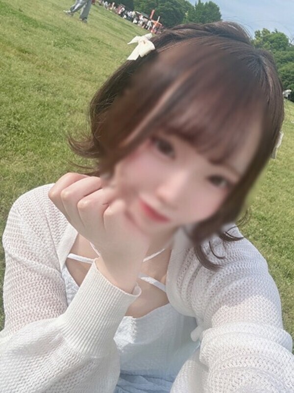 真白　みみ