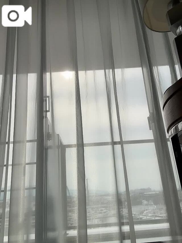 透けて見えちゃう…///