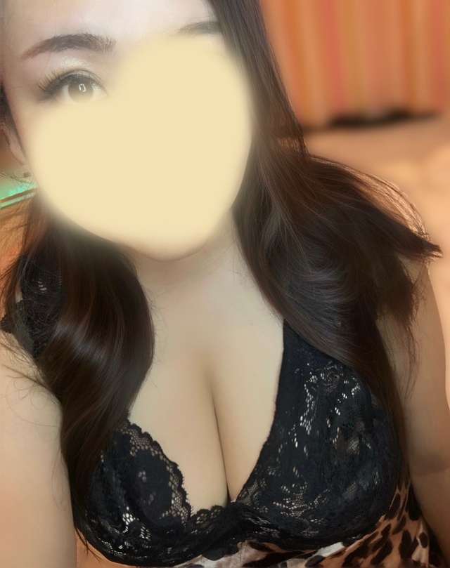 今月出勤日12日のみです｜写メ日記｜ひかる｜鶯谷 ぽっちゃりデリヘル 豊満熟女