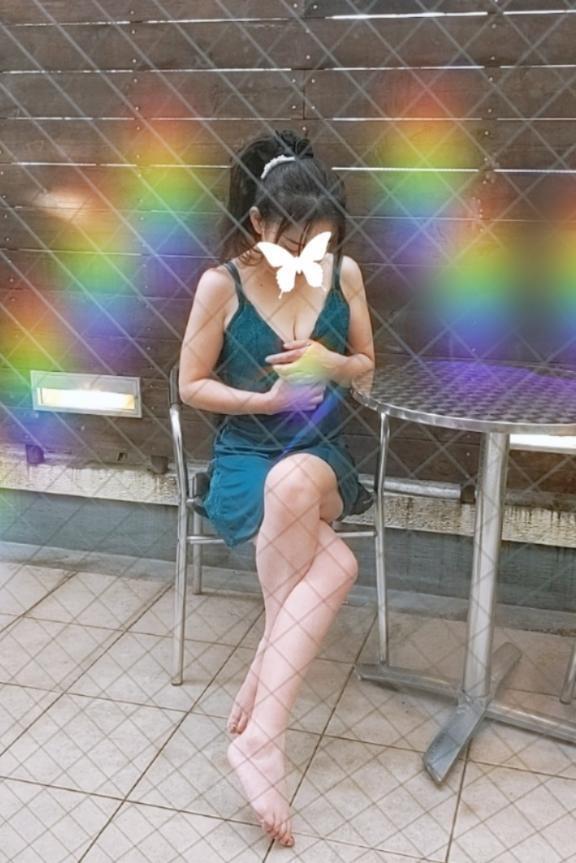 涙がポロポロ、、