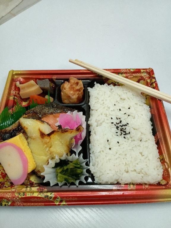 遅いお昼ゴハン